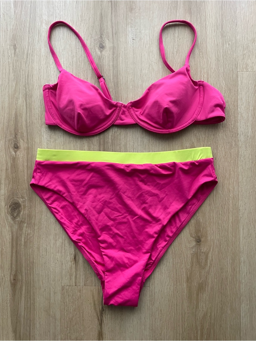 Andie Swim two piece pink bikini size Medium